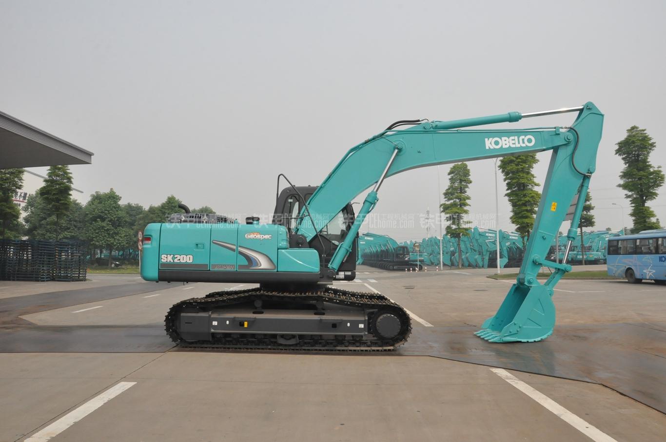 Kobelco200-8.jpeg Kobelco200-8.jpeg