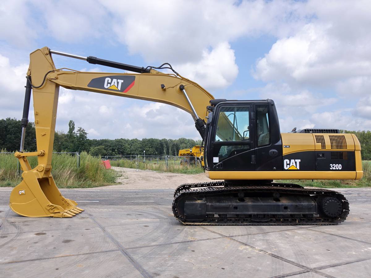 CAT. 320DX.jpg CAT. 320DX.jpg