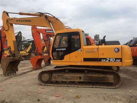 Hyundai210-5.jpg Hyundai210-5.jpg