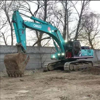 Kobelco 460-8.jpg Kobelco 460-8.jpg