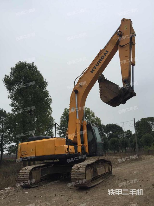 Hyundai335-7.jpg Hyundai335-7.jpg