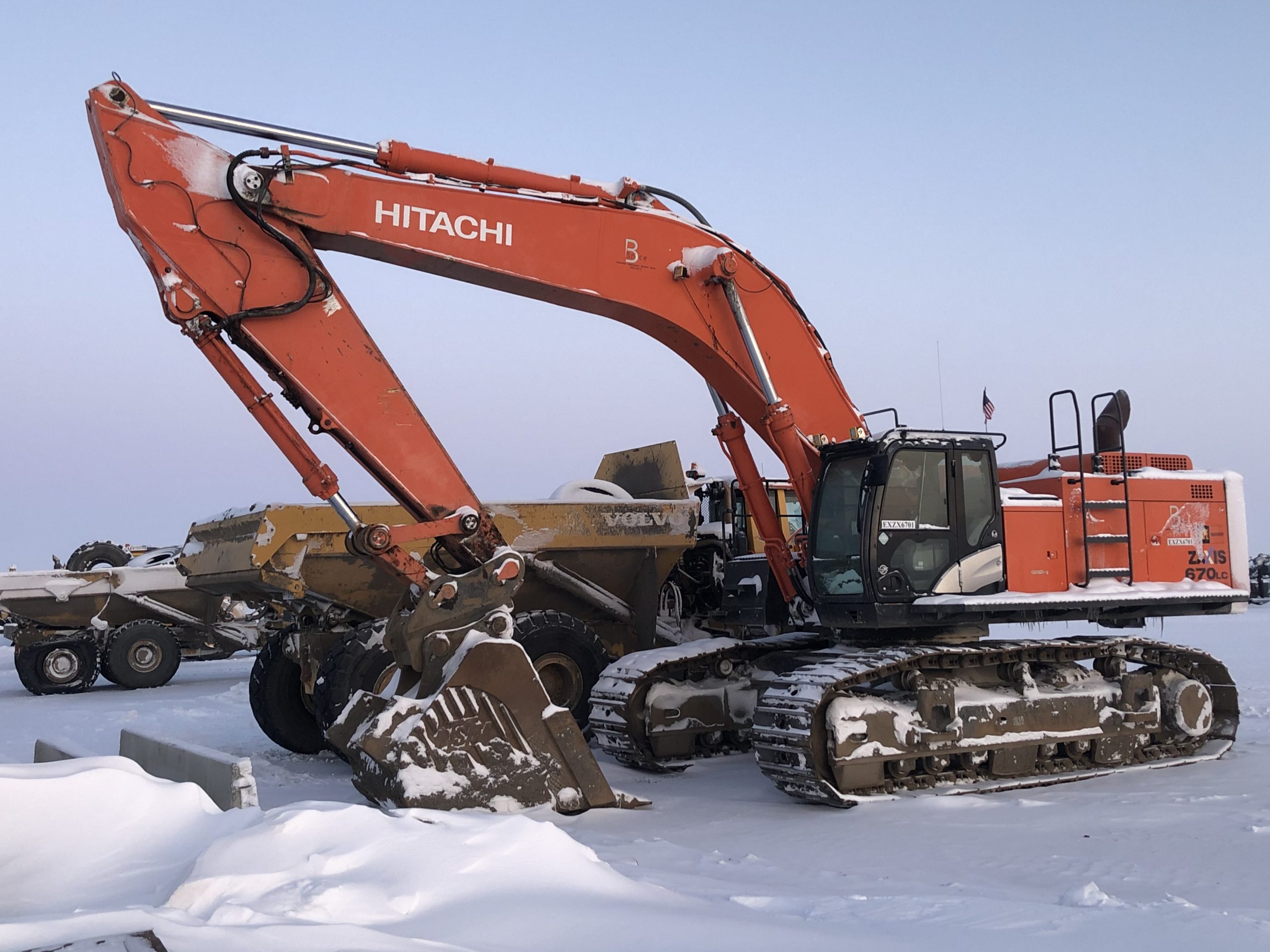 Hitachi670 .jpg Hitachi670 .jpg