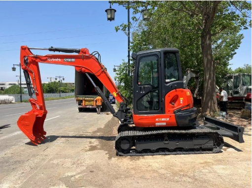  Kubota ExcavatorYXC163 .png